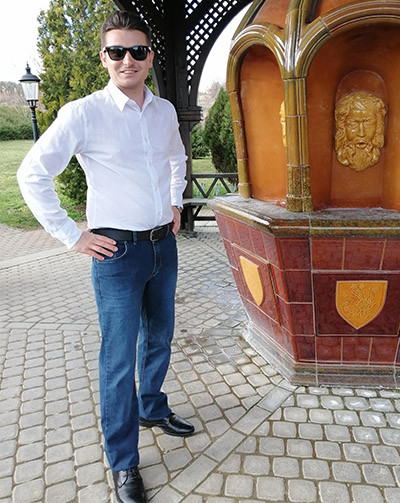 férfi farmernadrág elegánsabb öltözethez