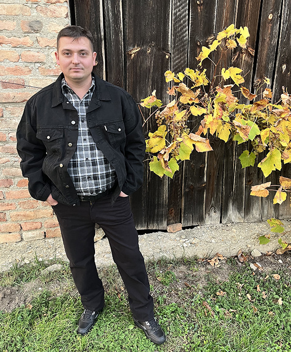 fekete nadrág karácsonyi ajándékba